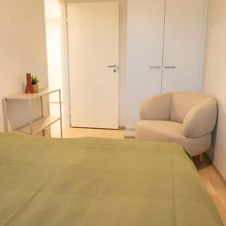 Apartamento Renovated Family Apartment, Close To Public Transport