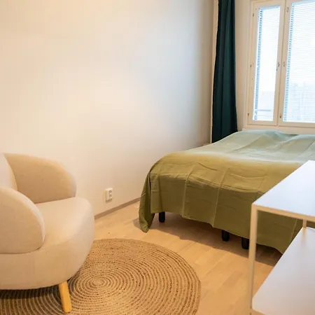 Renovated Family Apartment, Close To Public Transport Apartament *