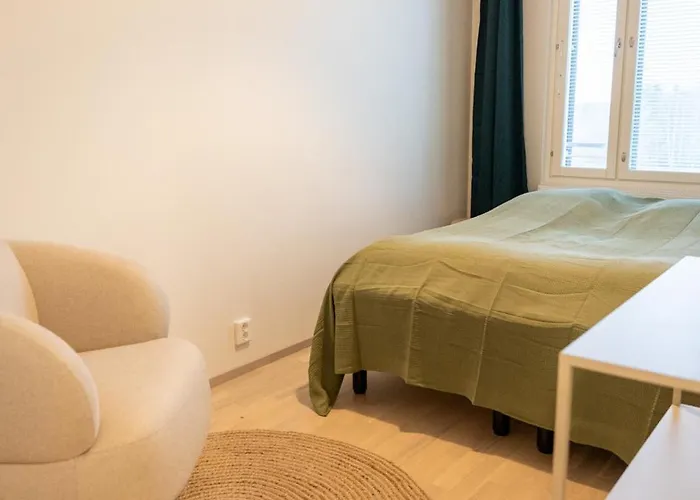 Renovated Family Apartment, Close To Public Transport 公寓 *